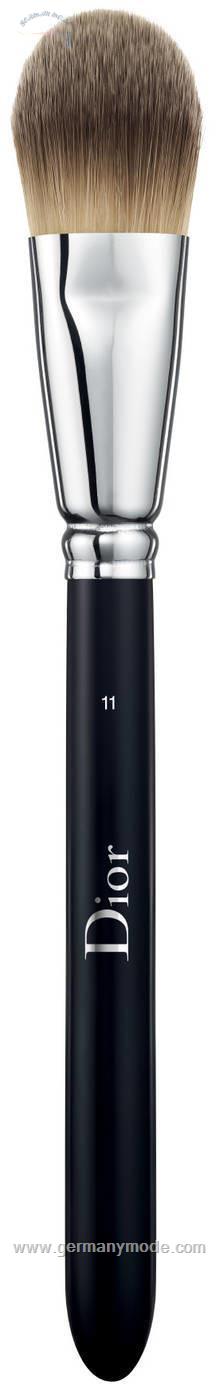 برس آرایشی پوشش دهنده سبک شماره 11دیور فرانسه Dior Backstage Light Coverage Fluid foundation Brush N°11